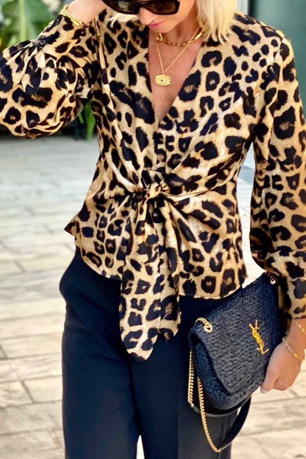 Beautifully Finished Blouse in a Timeless Design