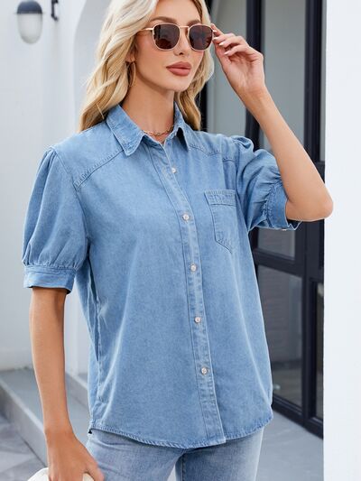 Classic Vintage Shirt with a Flattering Fit