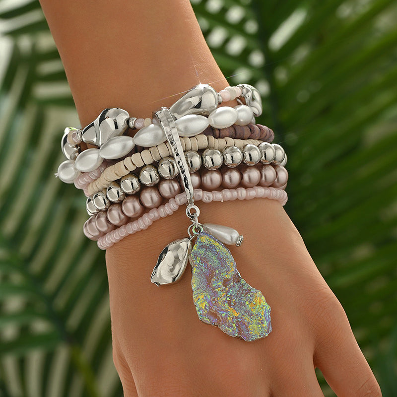 Beautiful Pearl Bracelet with Unique Style