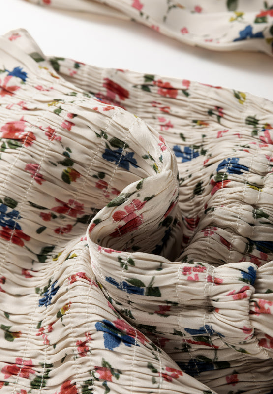 Beautifully Crafted Blouse in a Classic Style
