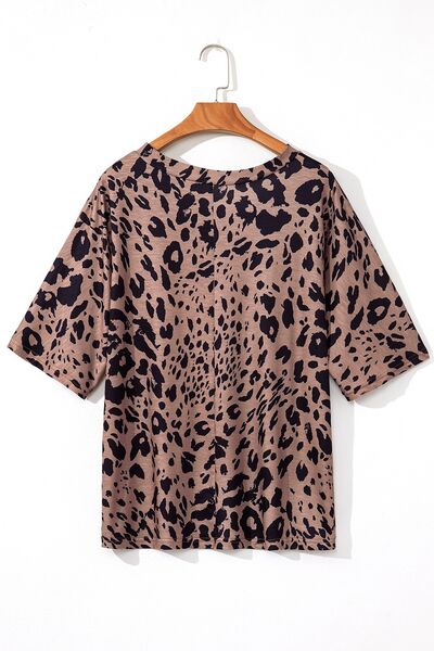 Effortlessly Elegant T-Shirt with a Timeless Design