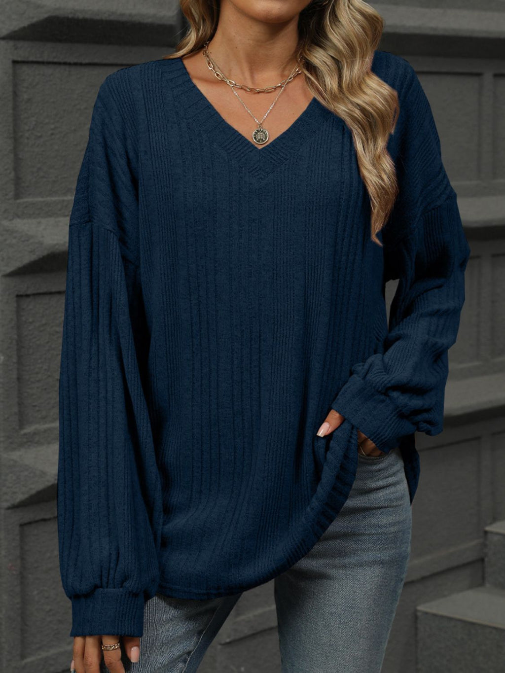 Well Tailored T-Shirt with a Graceful Silhouette