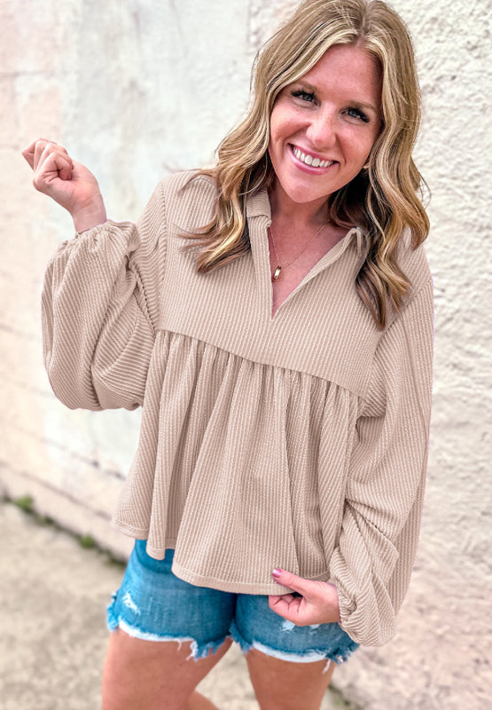 Sophisticated Blouse with a Clean Classic Look
