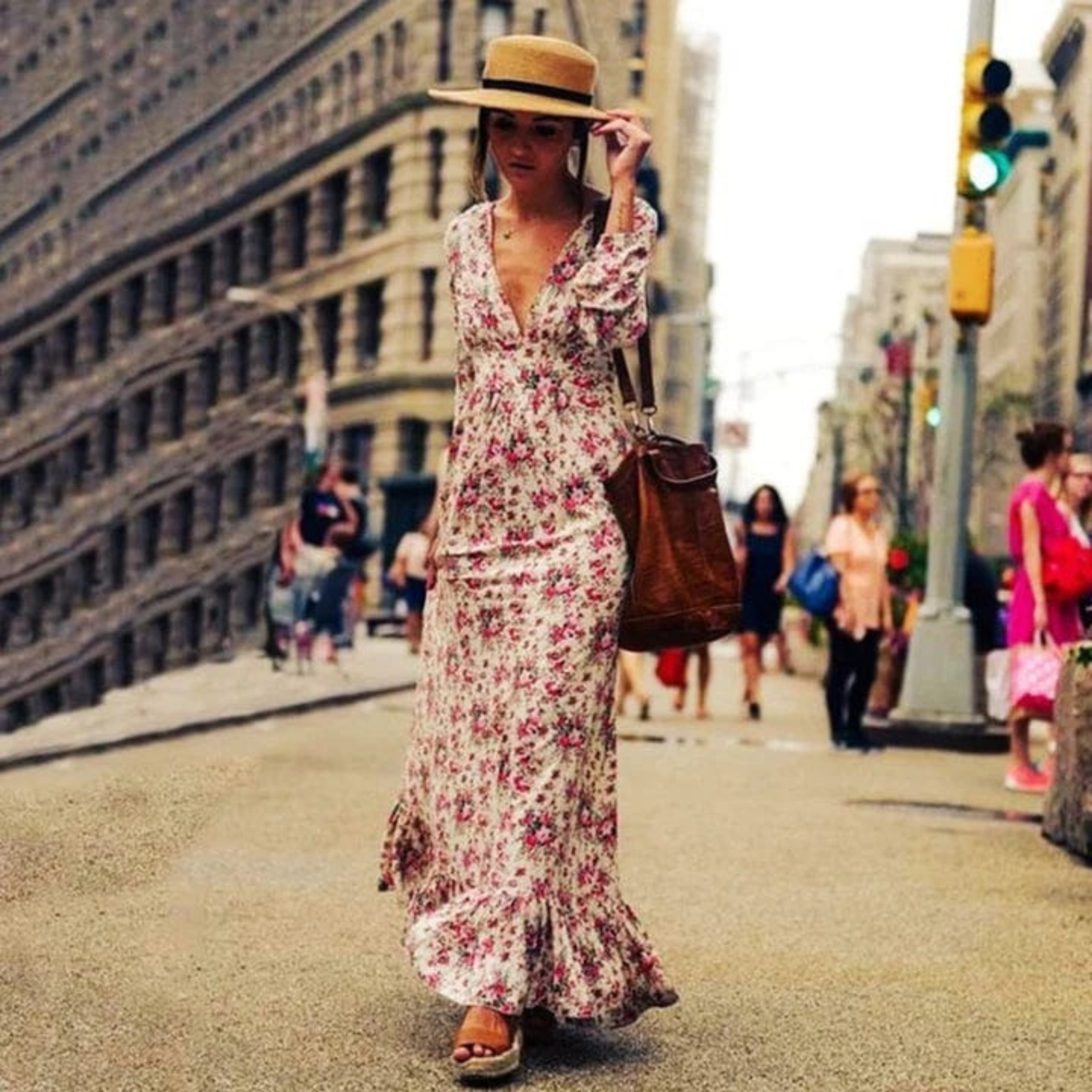Beautifully Finished Dress in a Timeless Design