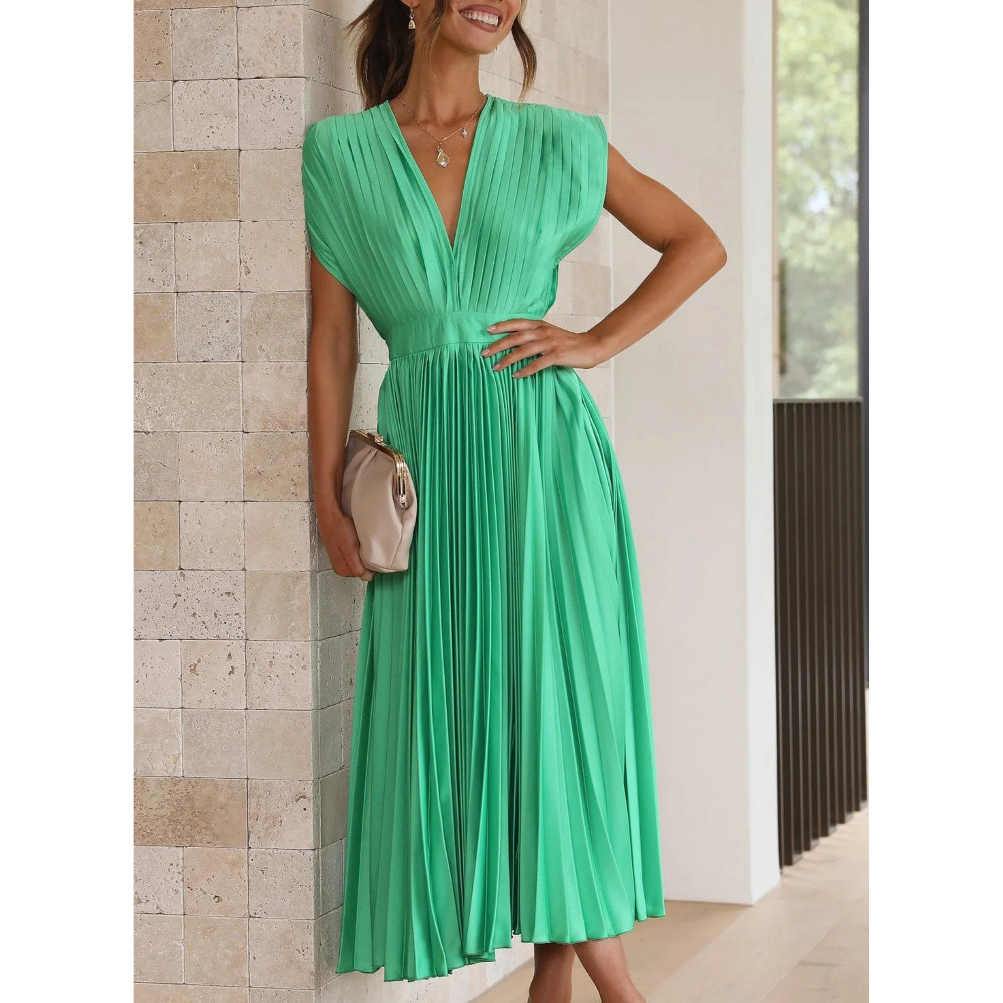 Polished Dress with an Effortless Classic Look