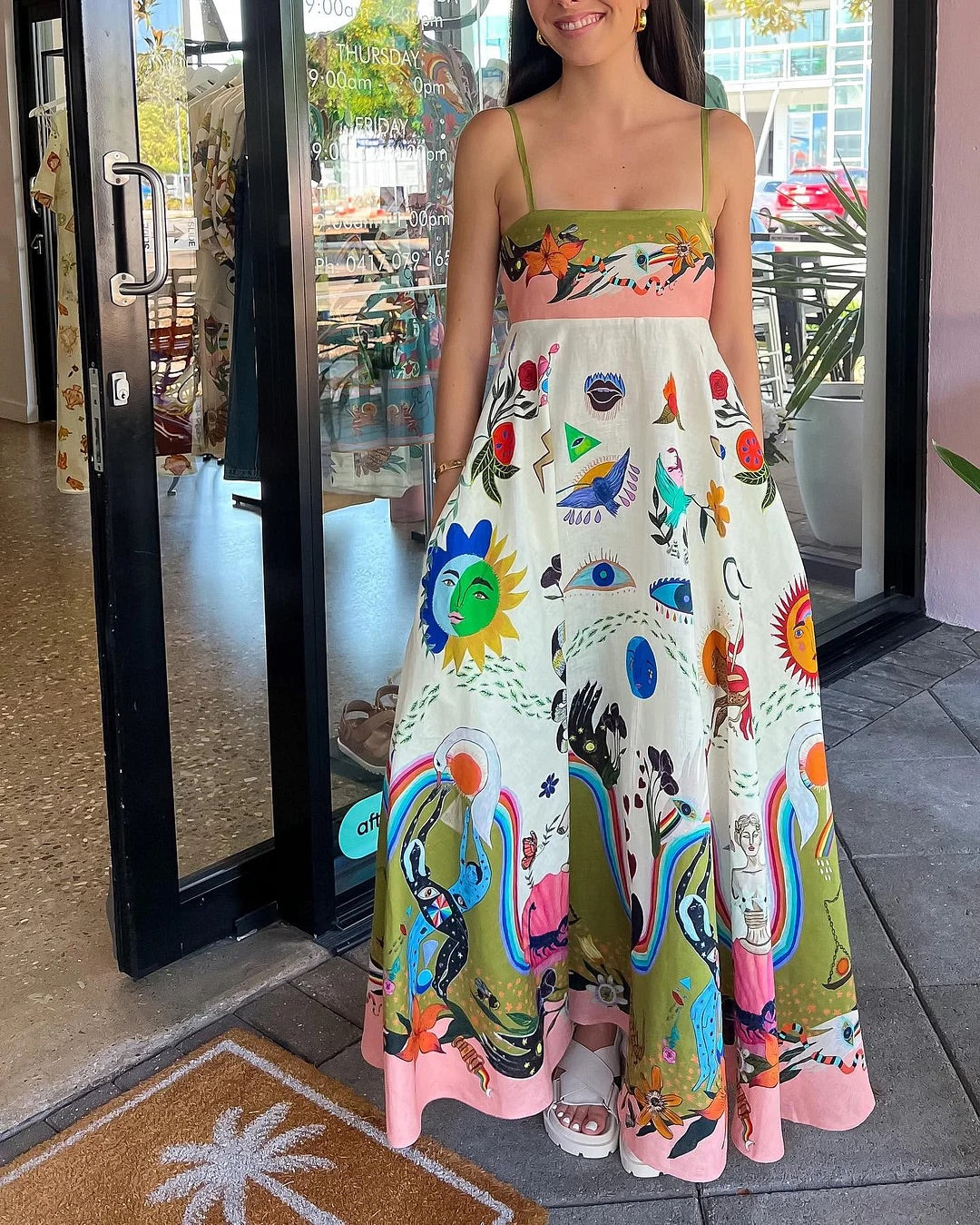 Beautifully Crafted Dress in a Classic Style
