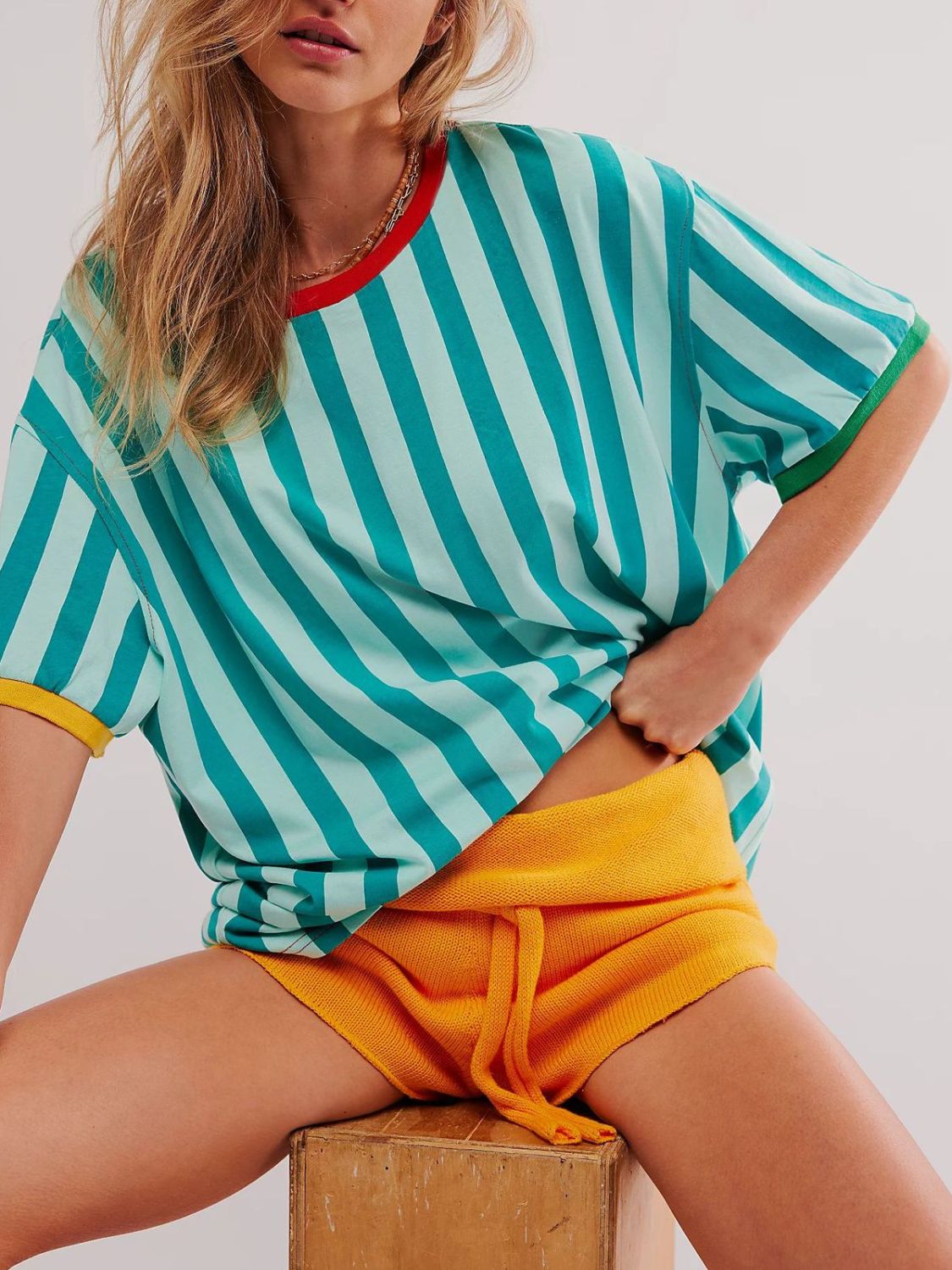 Effortlessly Elegant T-Shirt with a Timeless Design