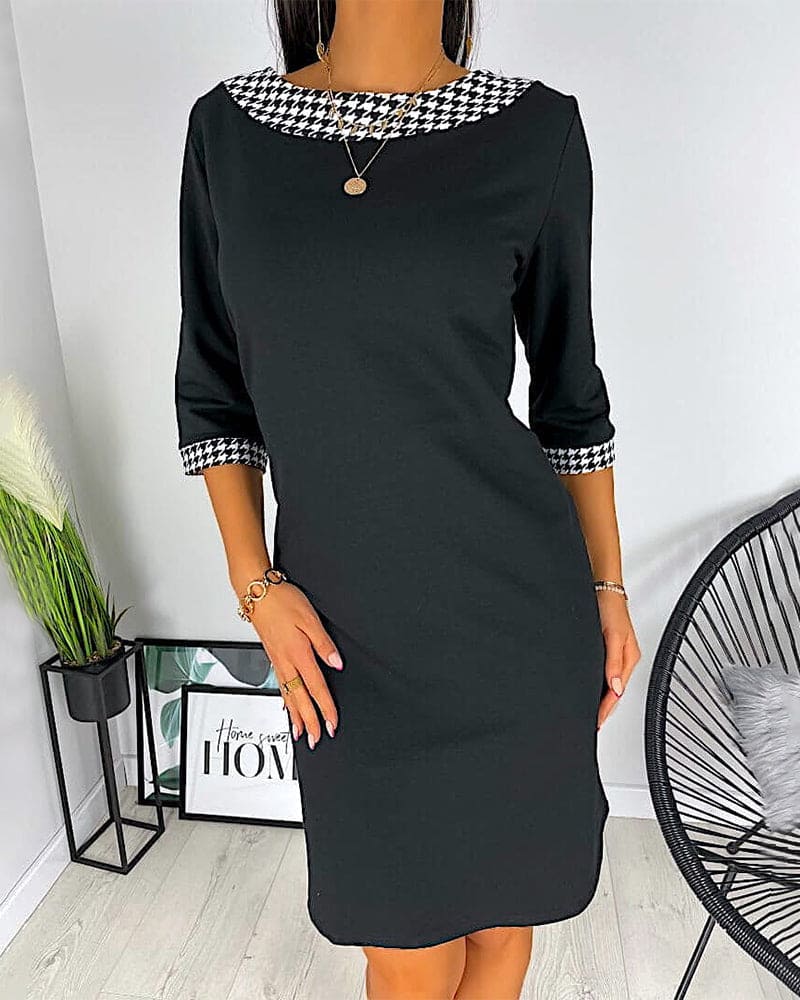 Sophisticated Dress with a Clean Classic Look