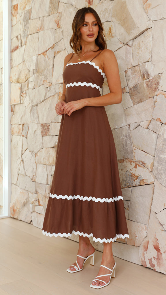 Effortlessly Elegant Dress with a Timeless Design