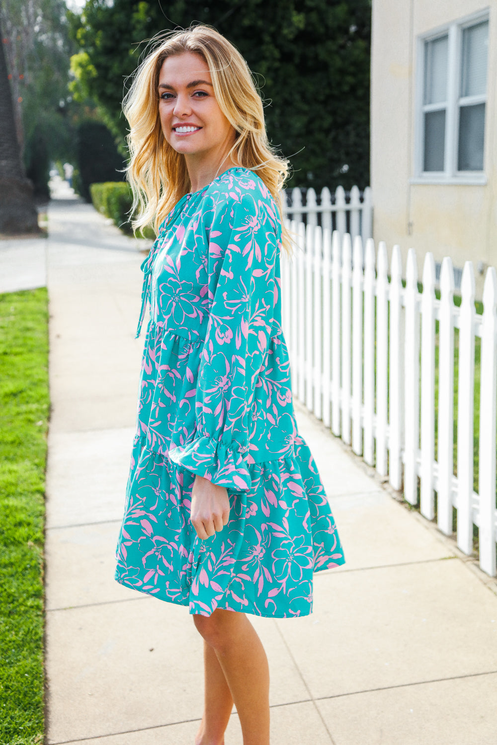 Classic Vintage Dress with a Flattering Fit