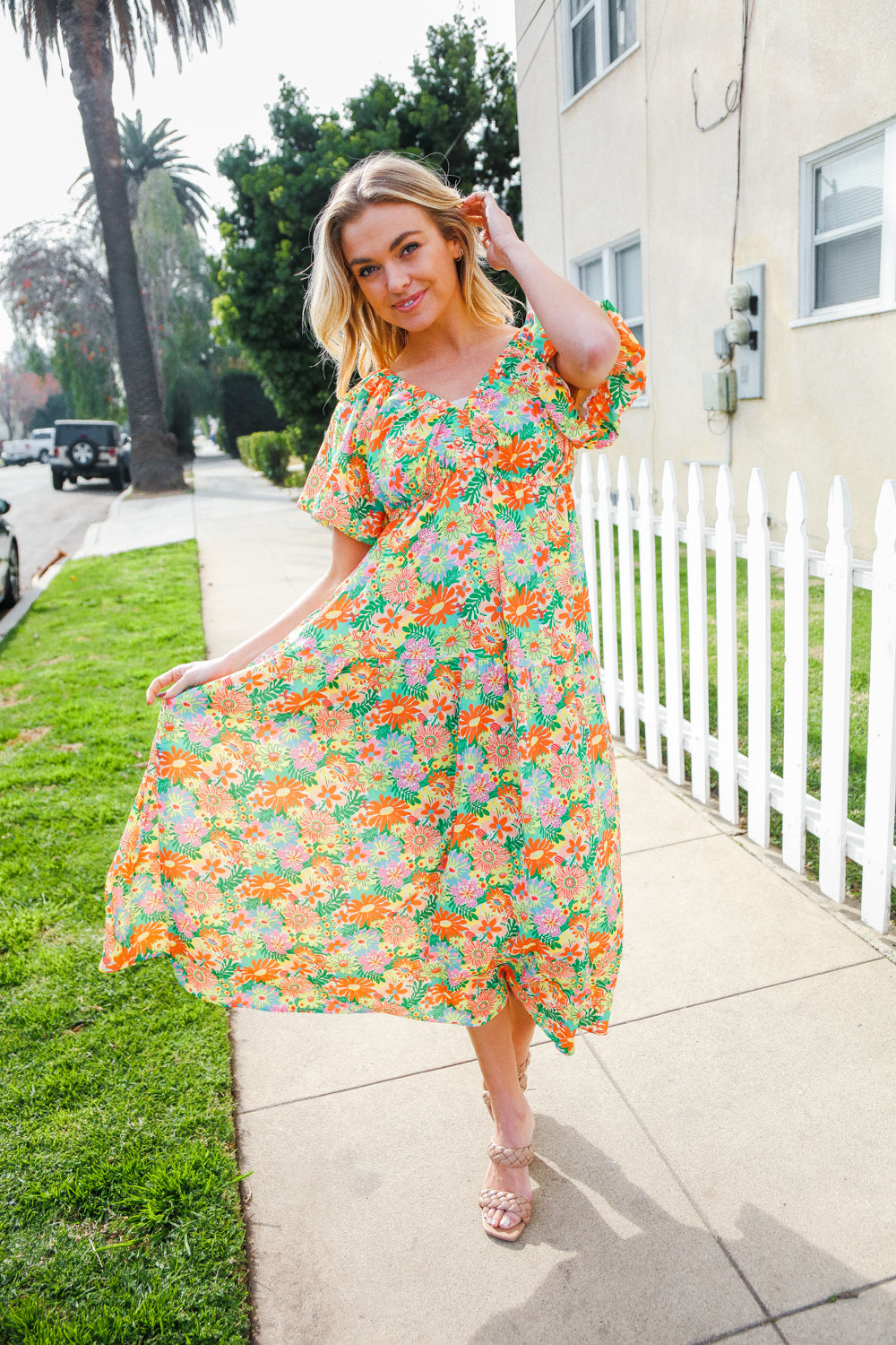 Classic Vintage Dress with a Flattering Fit