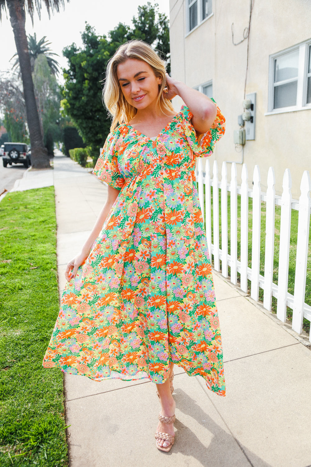 Classic Vintage Dress with a Flattering Fit