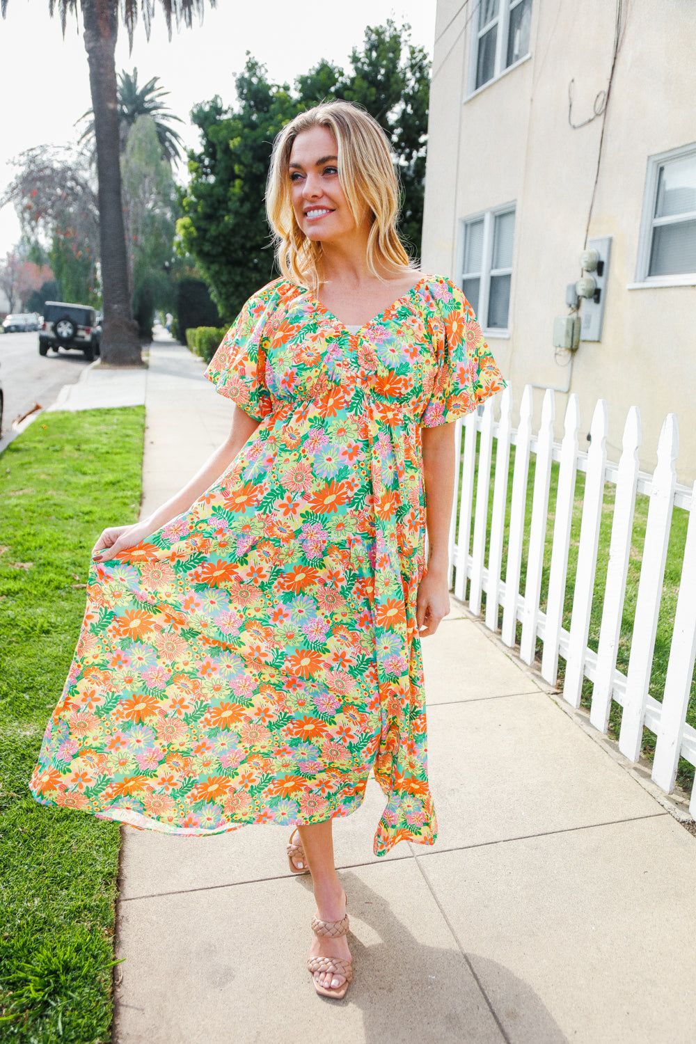 Classic Vintage Dress with a Flattering Fit