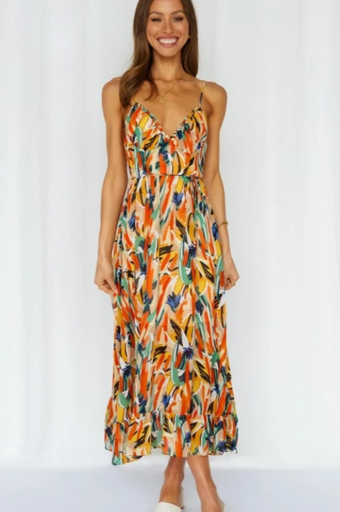 Beautifully Finished Dress in a Timeless Design