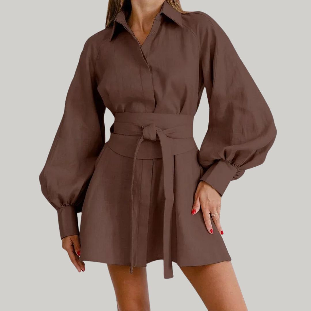Classic Vintage Dress with a Flattering Fit