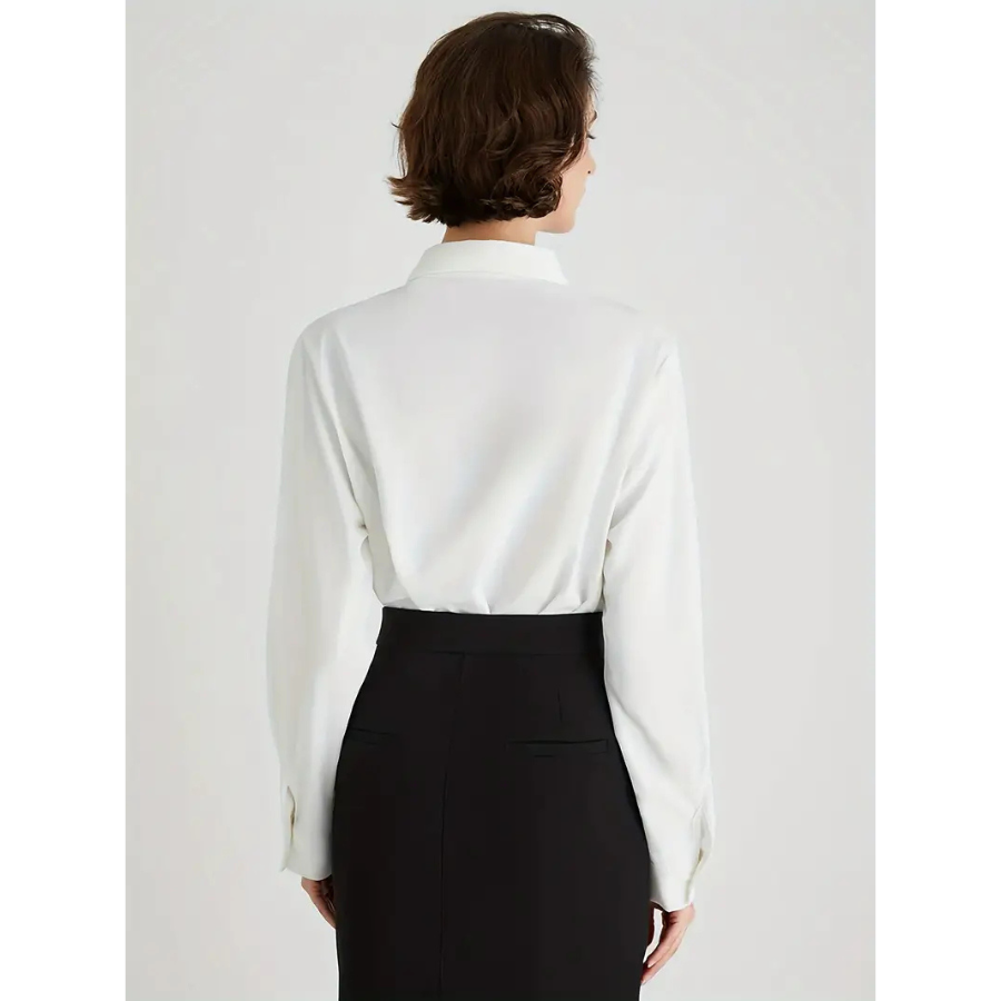 Effortlessly Elegant Shirt with a Timeless Design