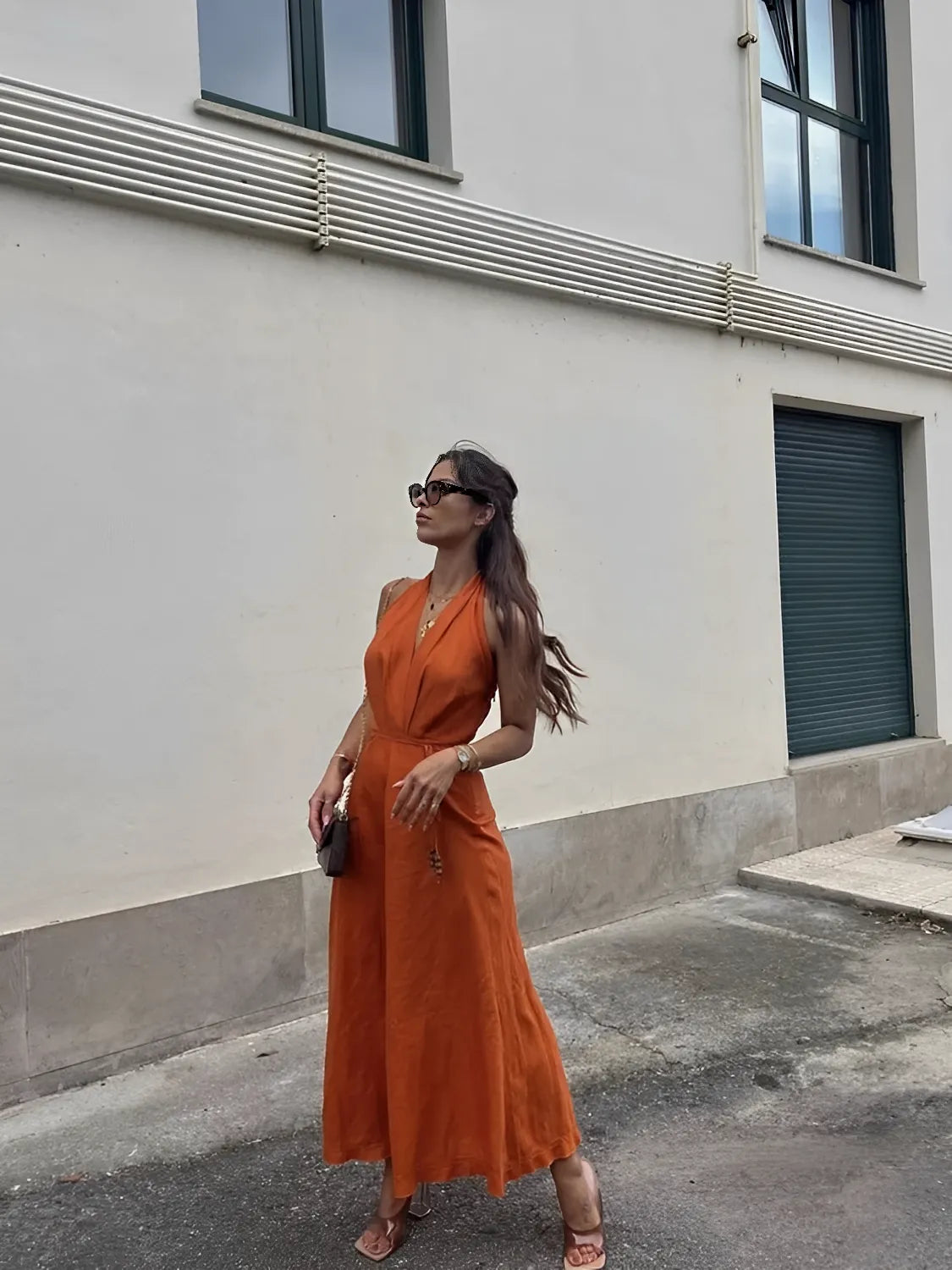 Beautifully Crafted Dress in a Classic Style