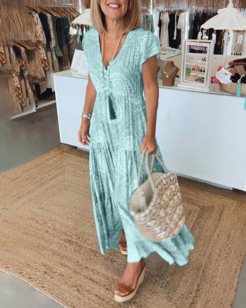 Classic Vintage & Enduringly Stylish Dress