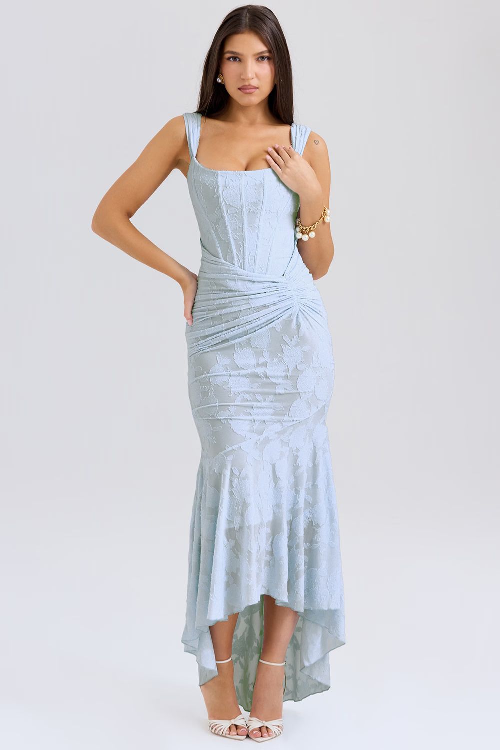 Beautifully Crafted Dress in a Classic Style