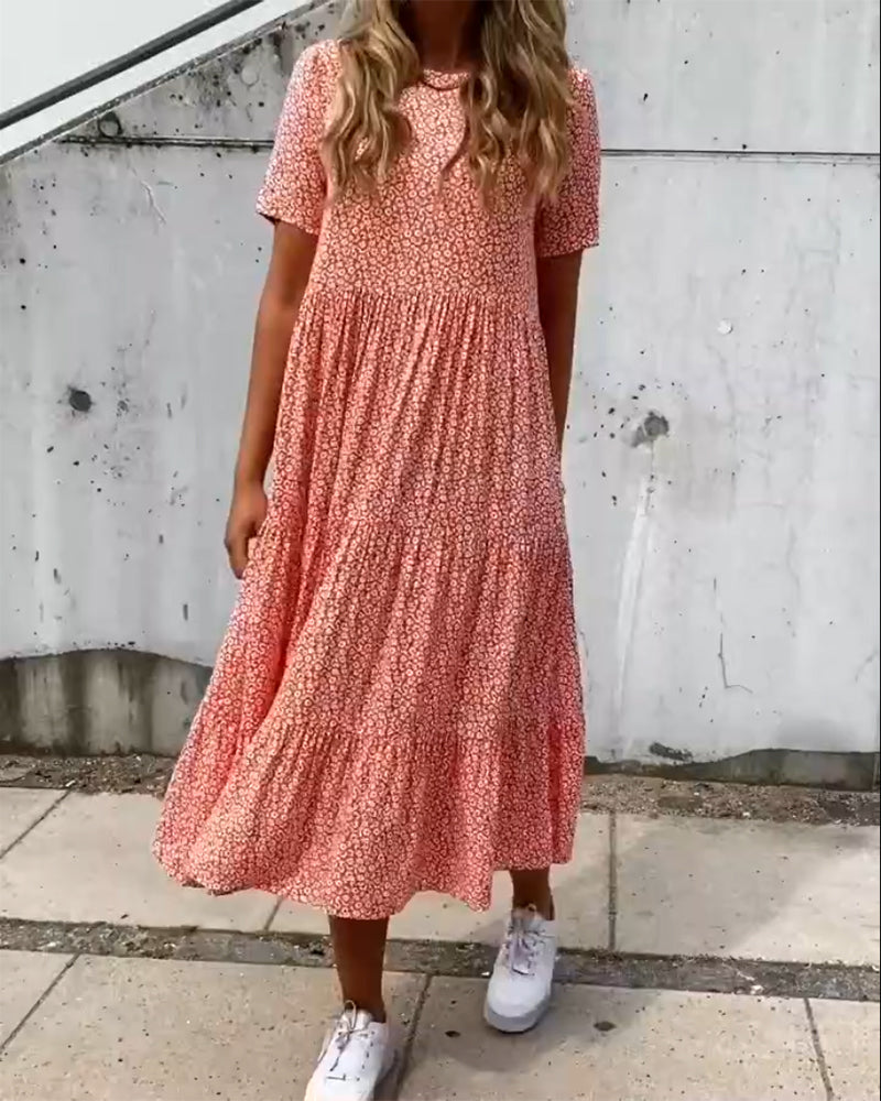 Well Tailored Dress with a Graceful Silhouette