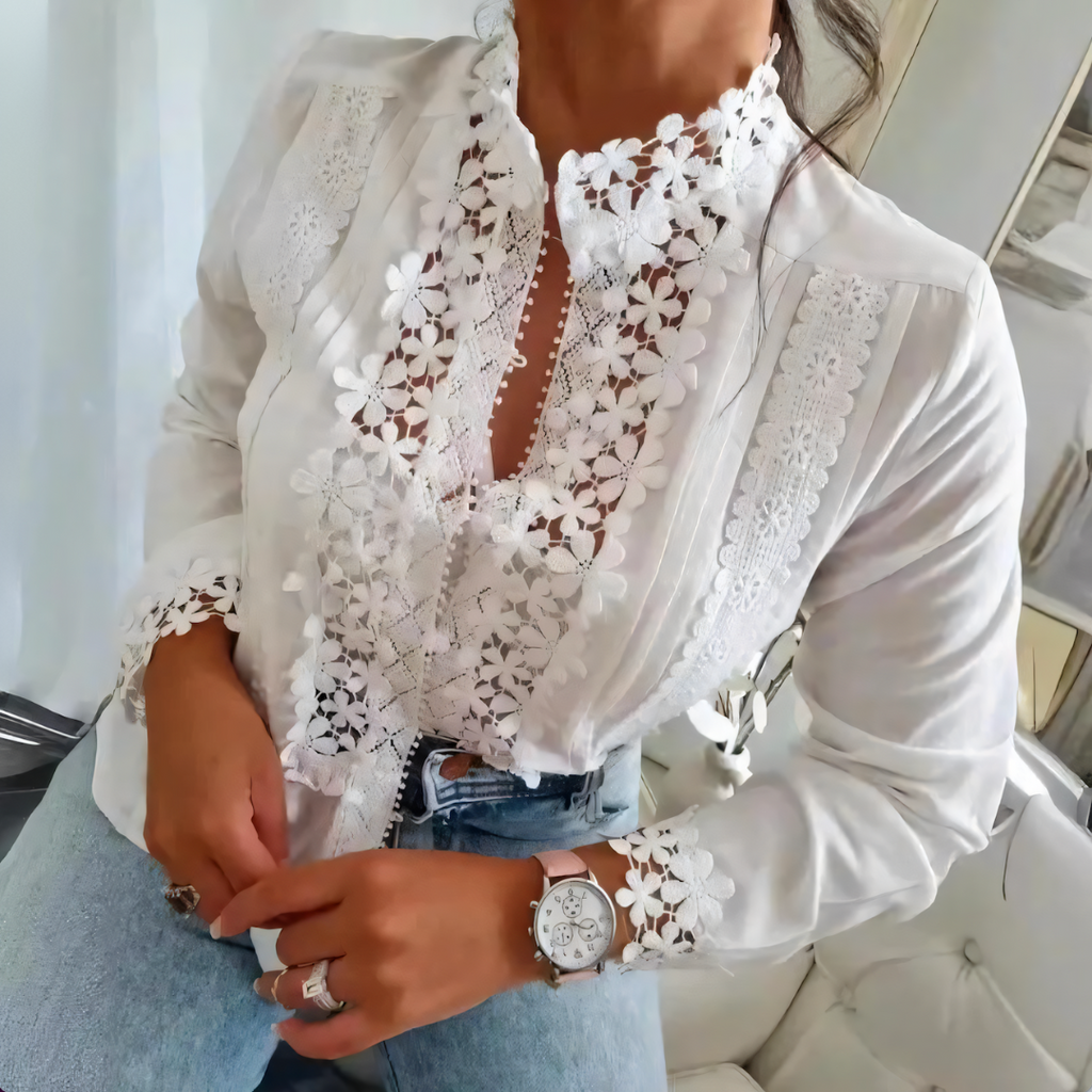 Beautifully Crafted Blouse in a Classic Style