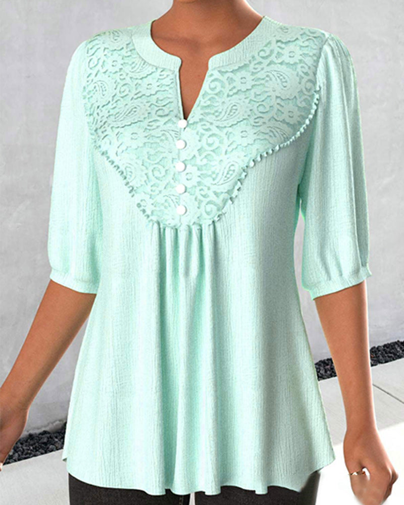Well Tailored Blouse with a Graceful Silhouette