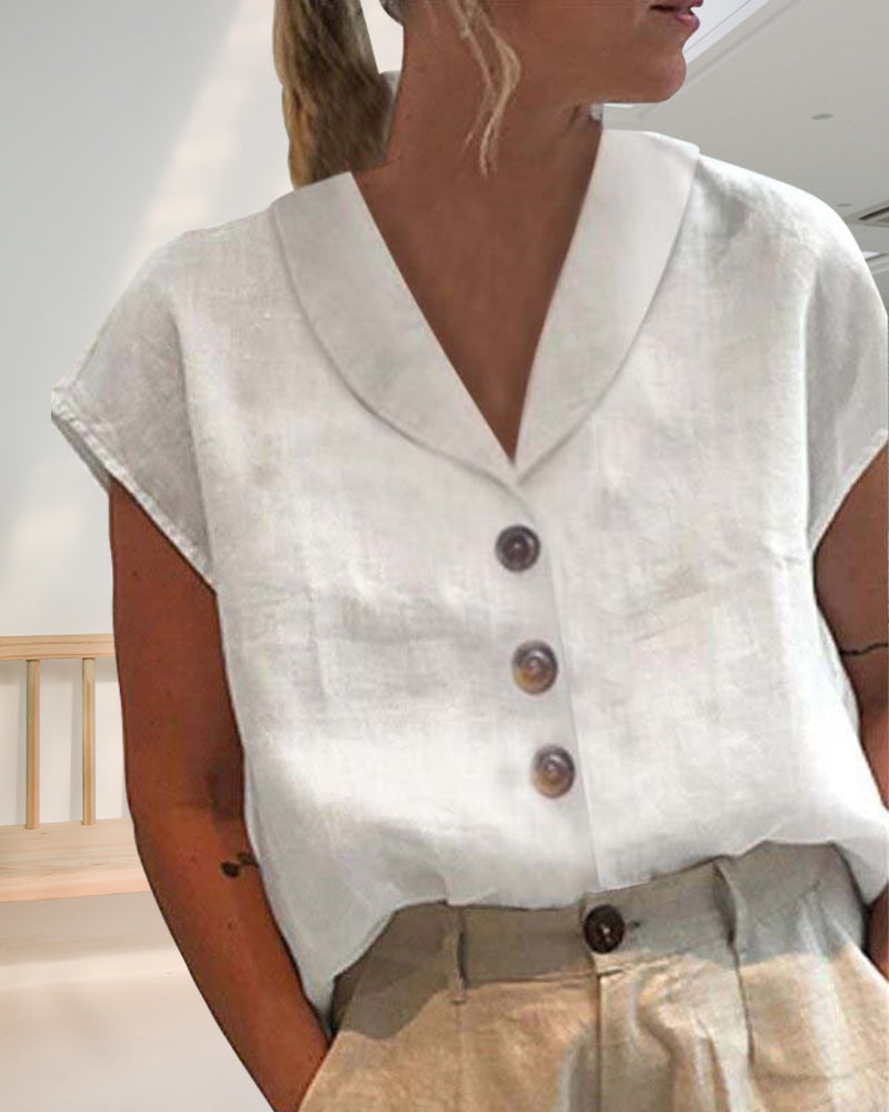 Effortlessly Elegant Blouse with a Timeless Design