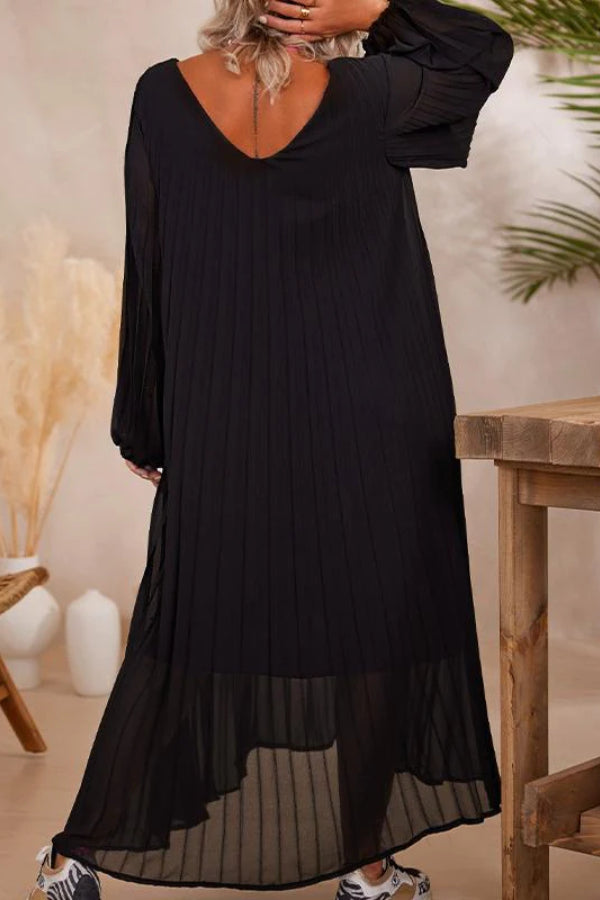 Sophisticated Dress with a Clean Classic Look