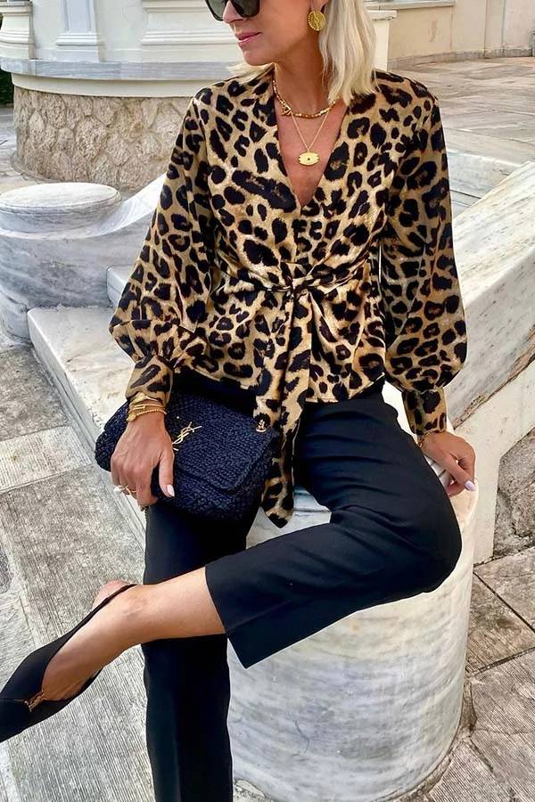 Beautifully Finished Blouse in a Timeless Design