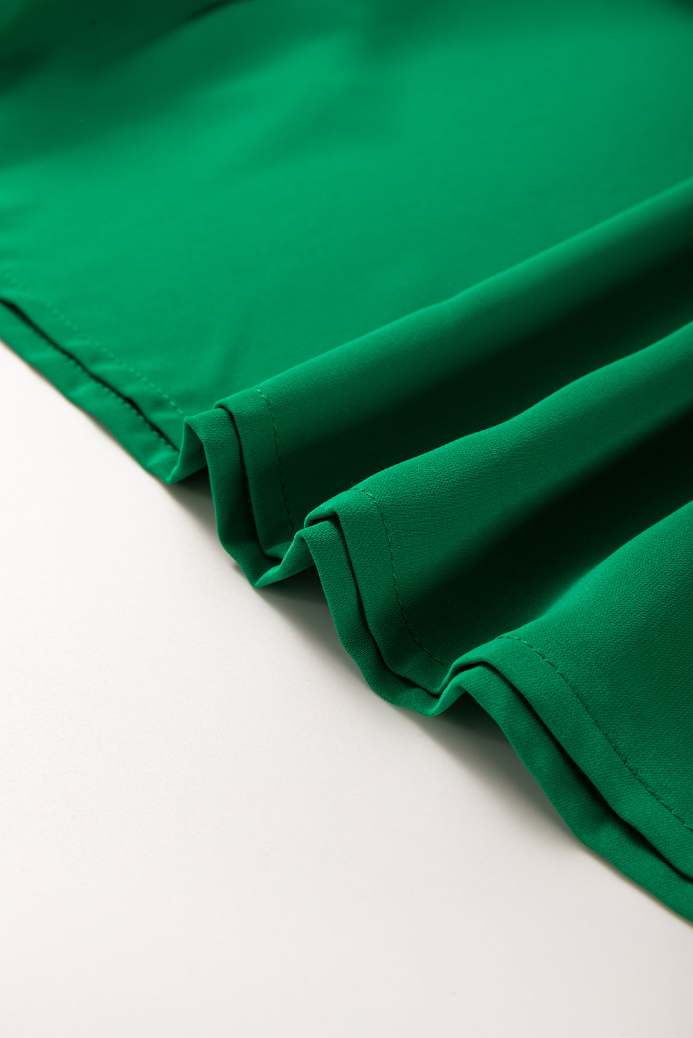 Effortlessly Elegant Blouse with a Timeless Design
