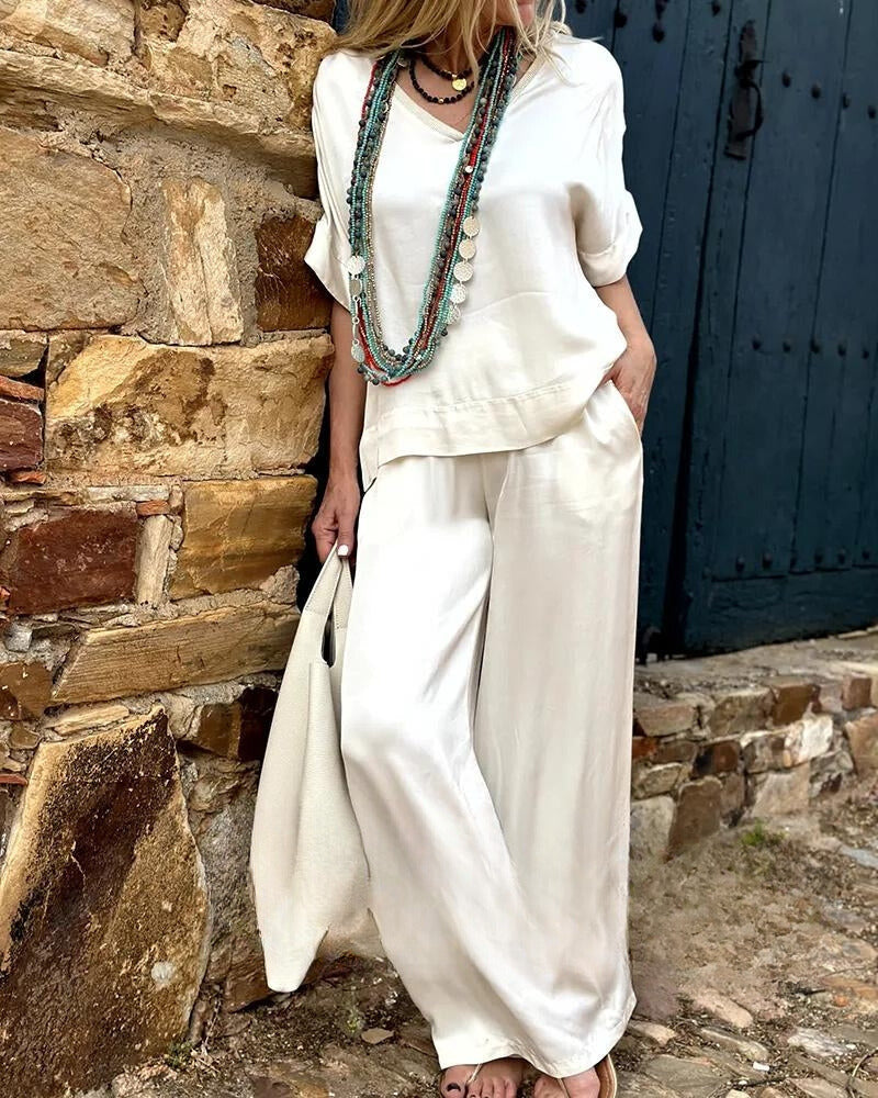 Classic Vintage & Enduringly Stylish Blouse