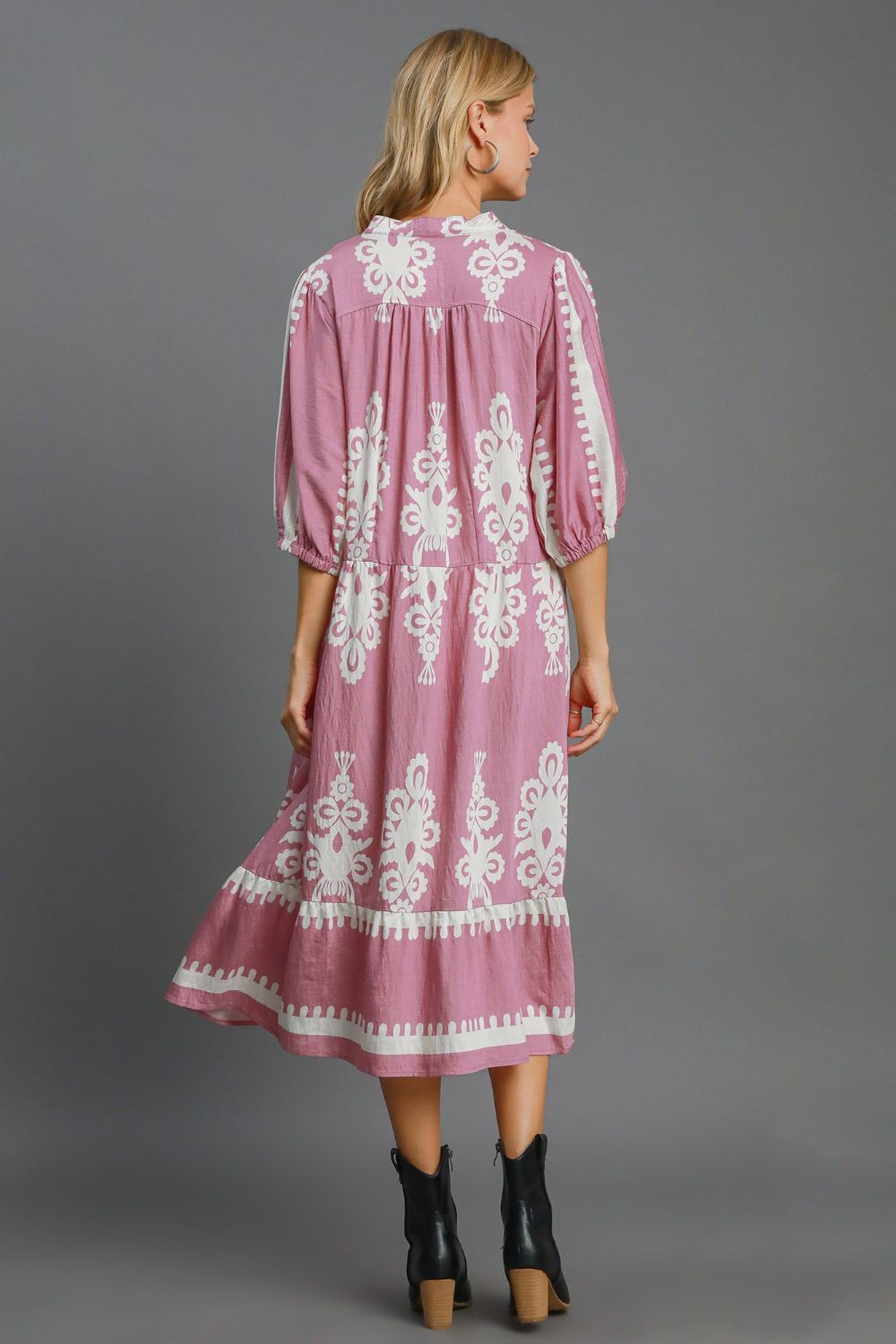 Beautifully Crafted Dress in a Classic Style