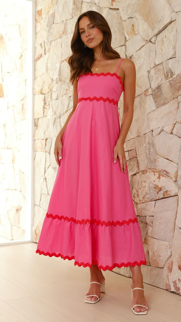 Effortlessly Elegant Dress with a Timeless Design