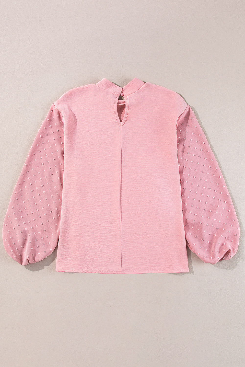 Well Tailored Blouse with a Graceful Silhouette