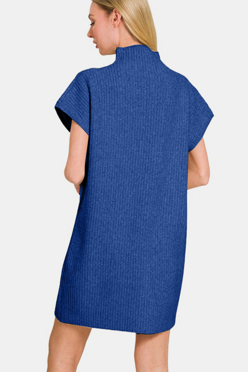 Classic Vintage Pullover with a Flattering Fit