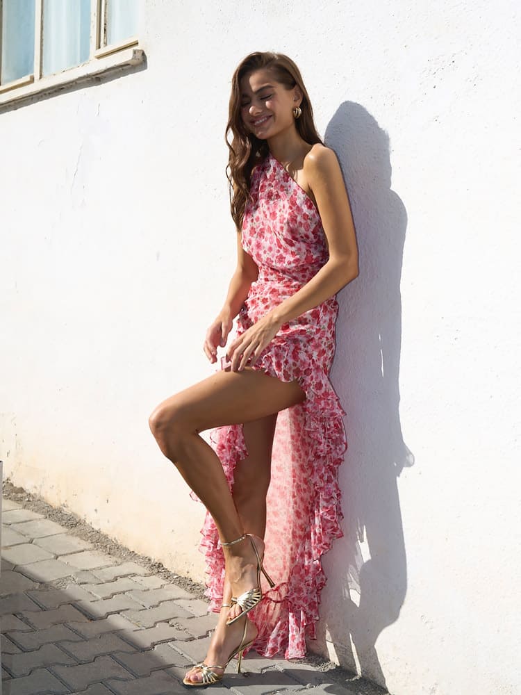Classic Vintage & Enduringly Stylish Dress