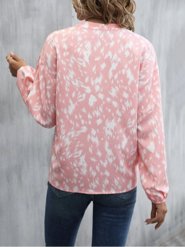 Sophisticated Blouse with a Clean Classic Look