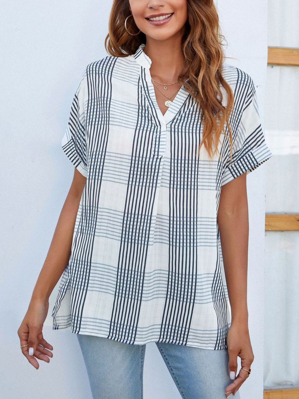 Sophisticated Blouse with a Clean Classic Look