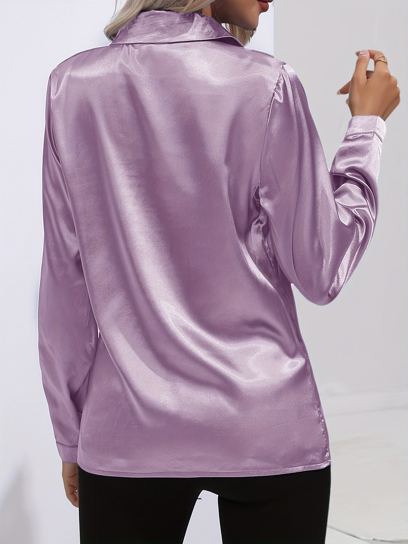 Classic Vintage & Enduringly Stylish Blouse
