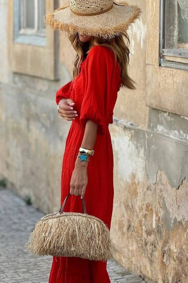 Classic Vintage Dress with a Flattering Fit
