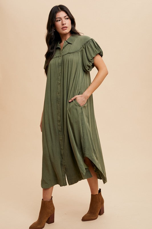 Well Tailored Dress with a Graceful Silhouette