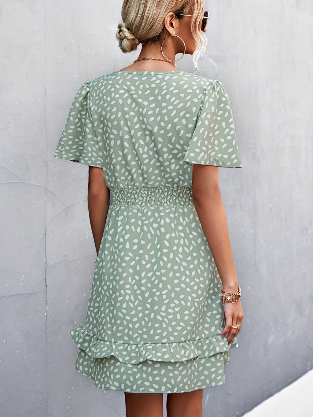 Sophisticated Dress with a Clean Classic Look