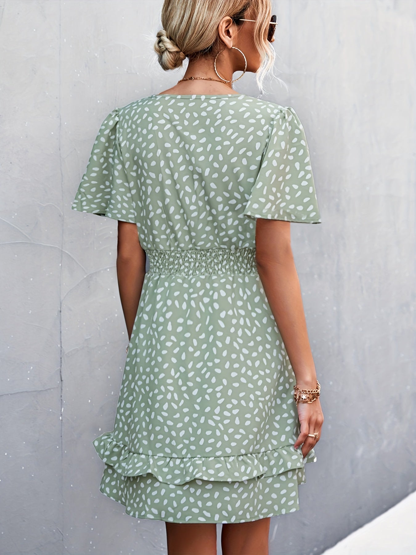 Sophisticated Dress with a Clean Classic Look