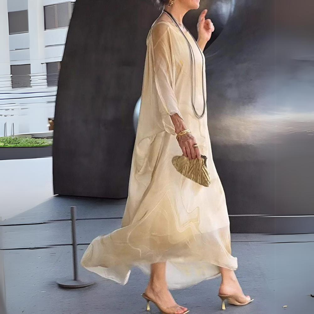 Classic Vintage Dress with a Flattering Fit