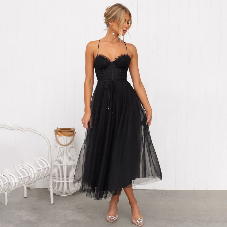 Gracefully Styled Dress for Any Occasion
