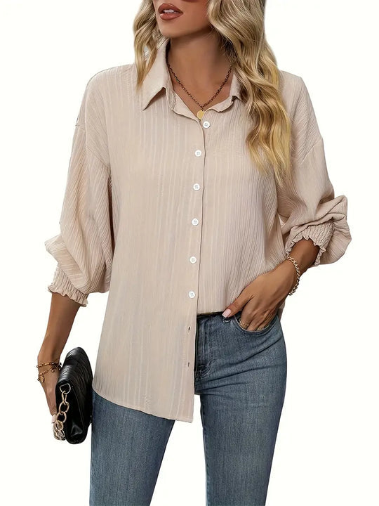 Well Tailored Shirt with a Graceful Silhouette