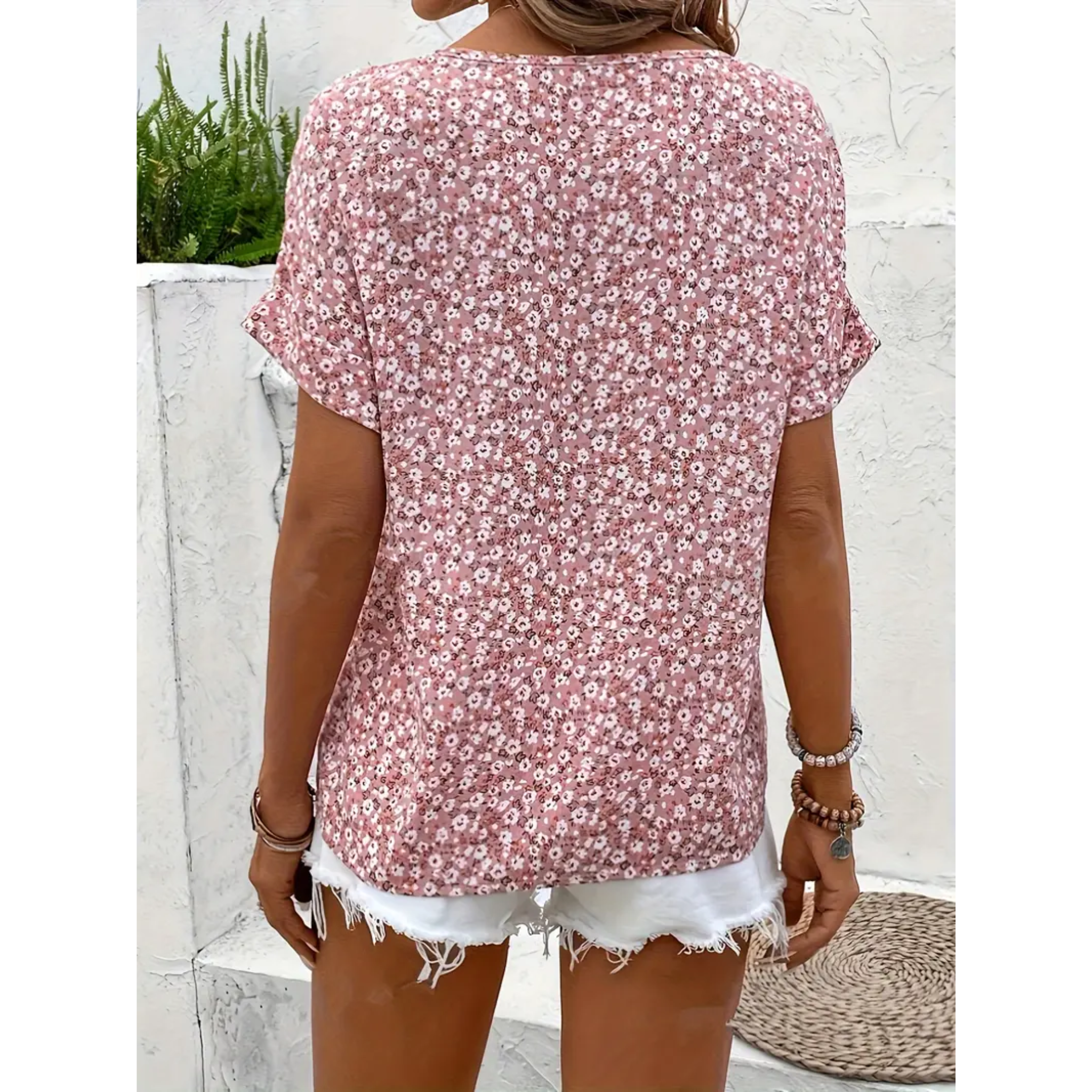 Polished Blouse with an Effortless Classic Look