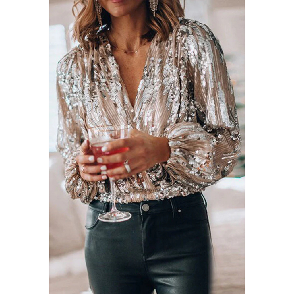 Well Tailored Shirt with a Graceful Silhouette