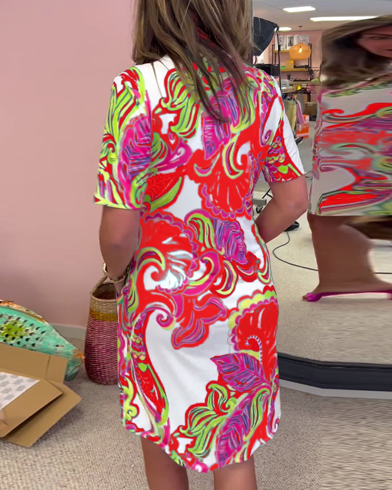 Classic Vintage Dress with a Flattering Fit