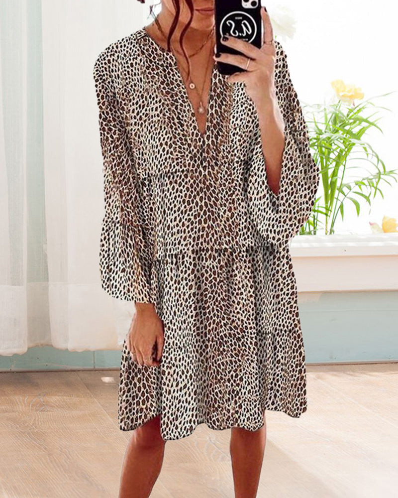 Effortlessly Elegant Dress with a Timeless Design